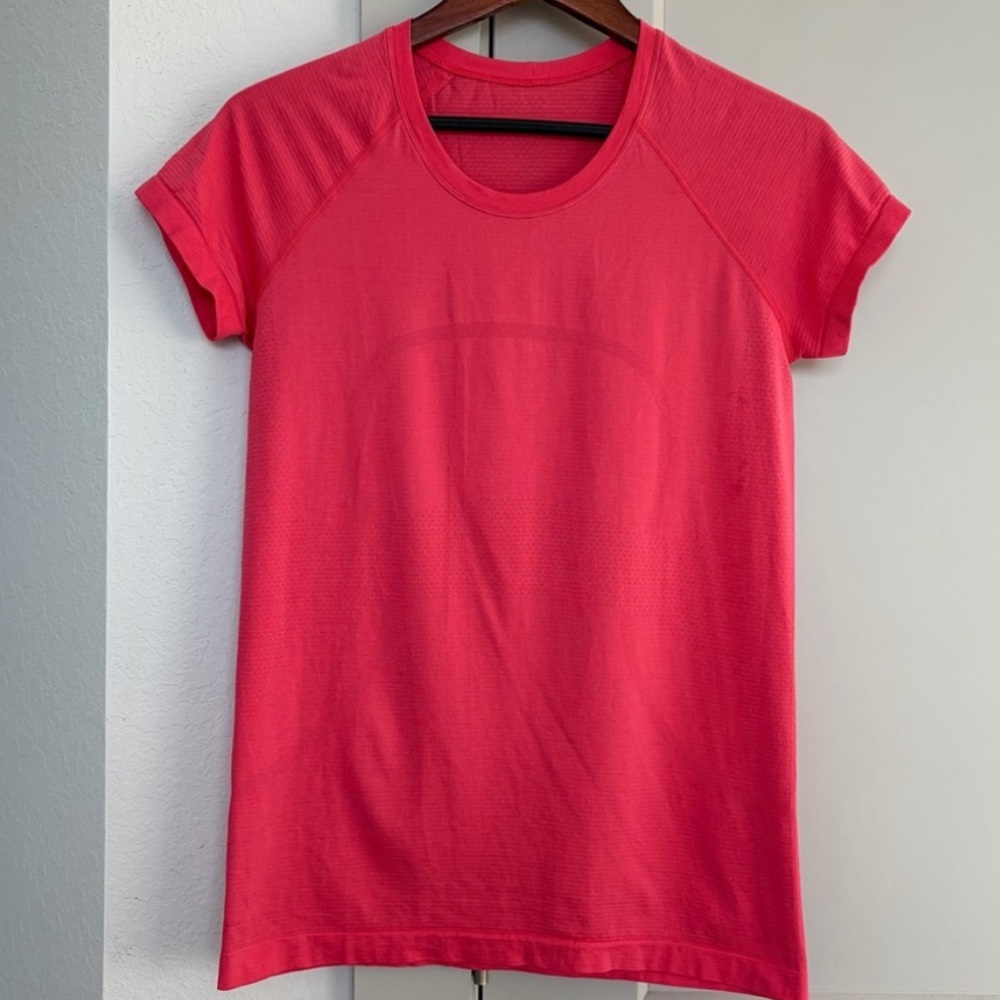 Lululemon Athletica Coral Short Sleeve Tee